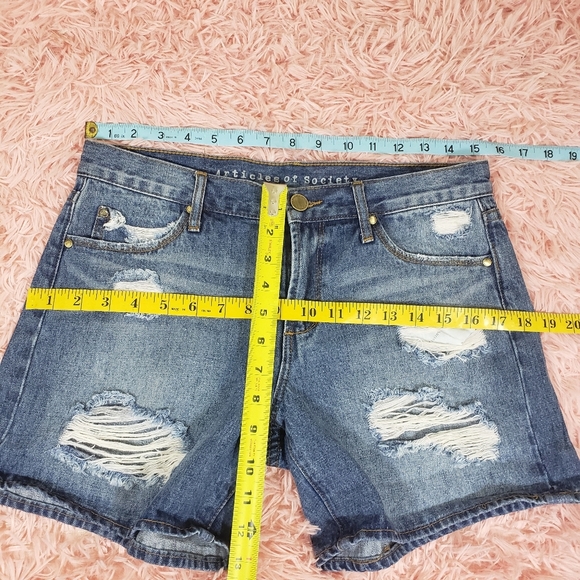 Articles of Society distressed denim shorts sz 25 - Picture 6 of 6